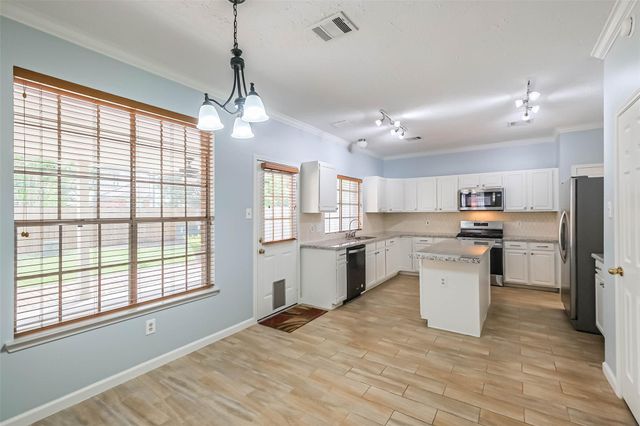 16215 Wemyss Bay Road, Houston, TX 77095