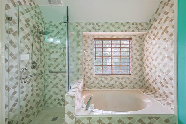 16215 Wemyss Bay Road, Houston, TX 77095