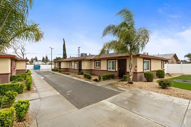 3442 W University Avenue, Fresno, CA 93722