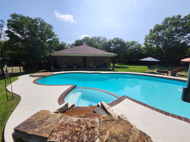 3616 Lynchburg Drive, Corinth, TX 76208