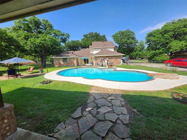 3616 Lynchburg Drive, Corinth, TX 76208