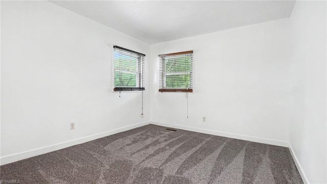 3760 Wyandotte Avenue, Winston-salem, NC 27127