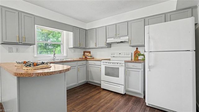 3760 Wyandotte Avenue, Winston-salem, NC 27127
