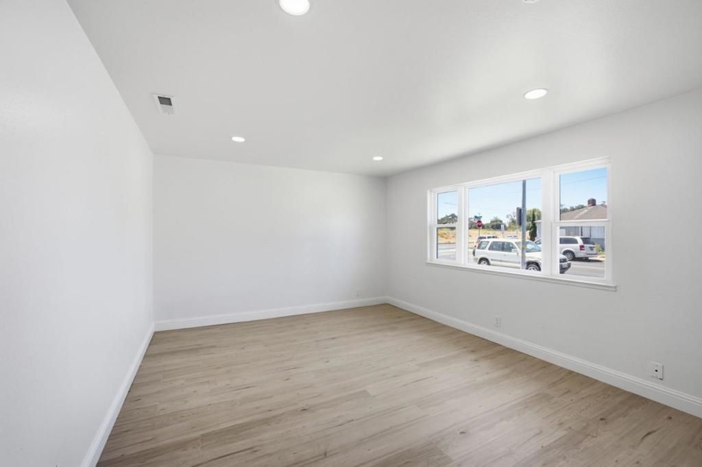 Image 25 of property listing at 450 Beck Street, Watsonville, CA 95076