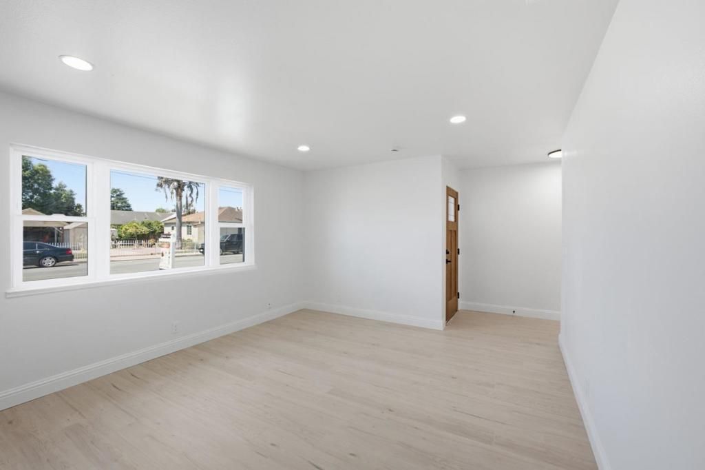 Image 27 of property listing at 450 Beck Street, Watsonville, CA 95076