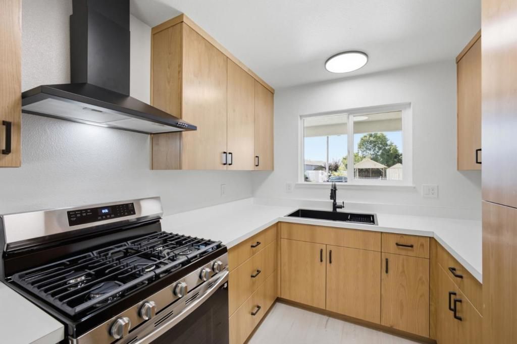 Image 33 of property listing at 450 Beck Street, Watsonville, CA 95076