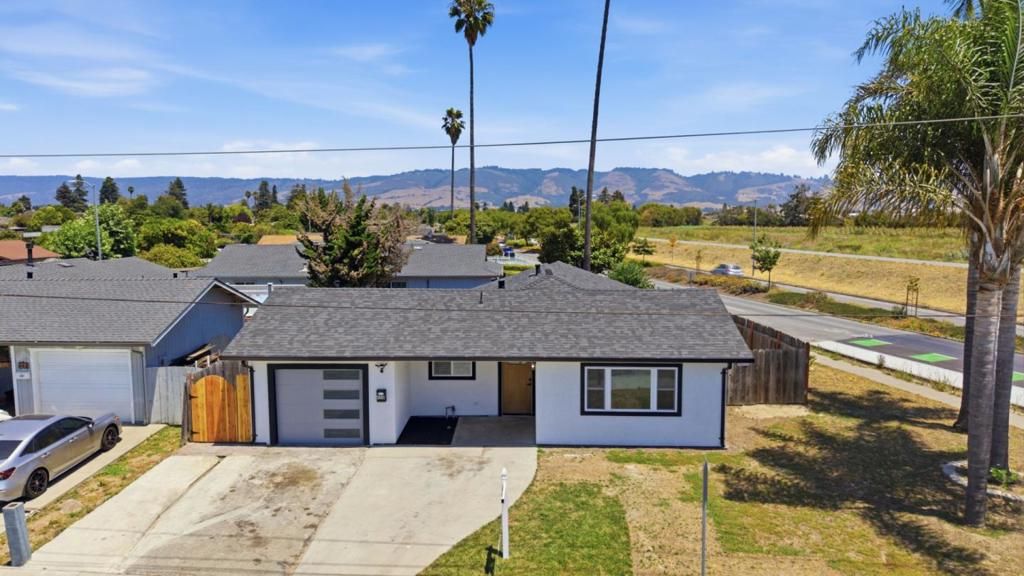 Image 5 of property listing at 450 Beck Street, Watsonville, CA 95076