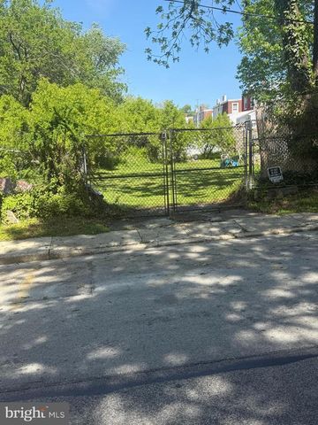 32 S 12TH ST, Darby, PA 19023