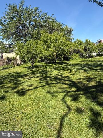 32 S 12TH ST, Darby, PA 19023