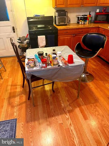 32 S 12TH ST, Darby, PA 19023