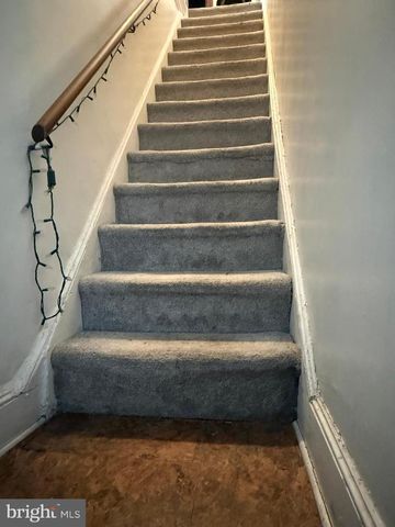 32 S 12TH ST, Darby, PA 19023