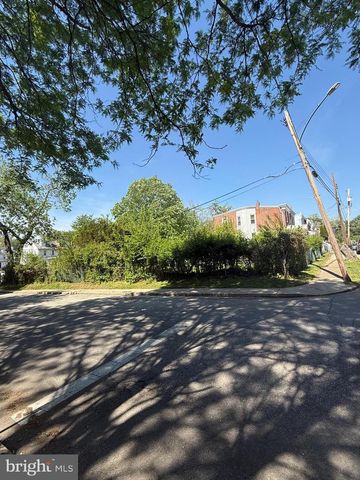 32 S 12TH ST, Darby, PA 19023
