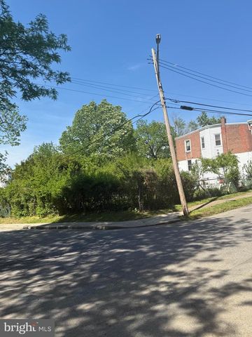 32 S 12TH ST, Darby, PA 19023