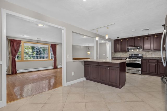 81 Alder Rd, Westwood, MA 02090