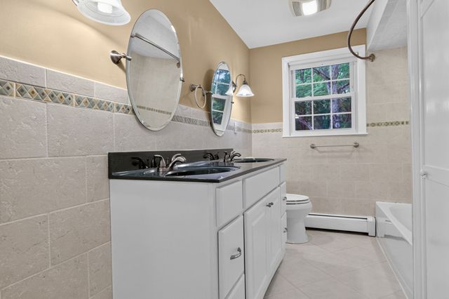 81 Alder Rd, Westwood, MA 02090