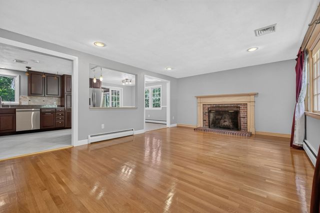 81 Alder Rd, Westwood, MA 02090