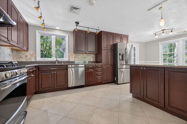 81 Alder Rd, Westwood, MA 02090
