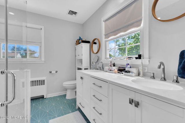 15 Pinebrook Drive, Neptune Township, NJ 07753