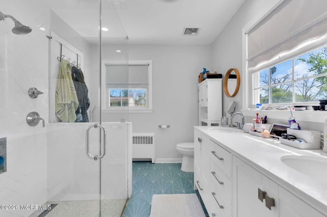 15 Pinebrook Drive, Neptune Township, NJ 07753