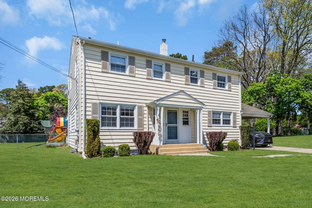 15 Pinebrook Drive, Neptune Township, NJ 07753