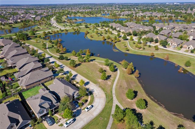 16706 Blackland Prairie Drive, Cypress, TX 77433