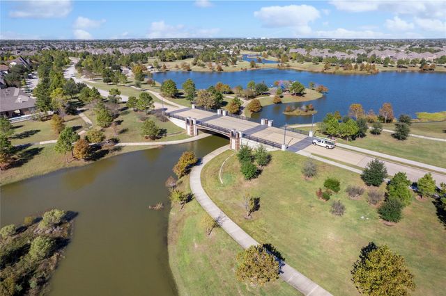 16706 Blackland Prairie Drive, Cypress, TX 77433