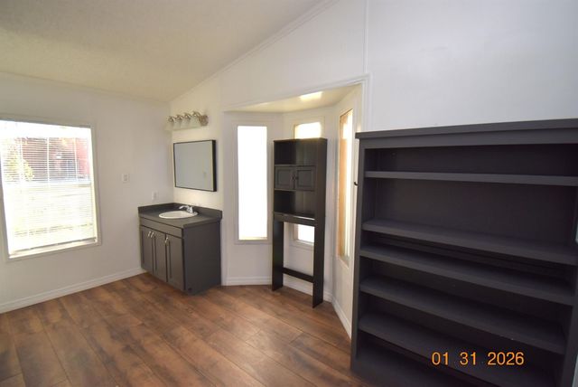 3330 Avenue A, Santa Fe, TX 77510