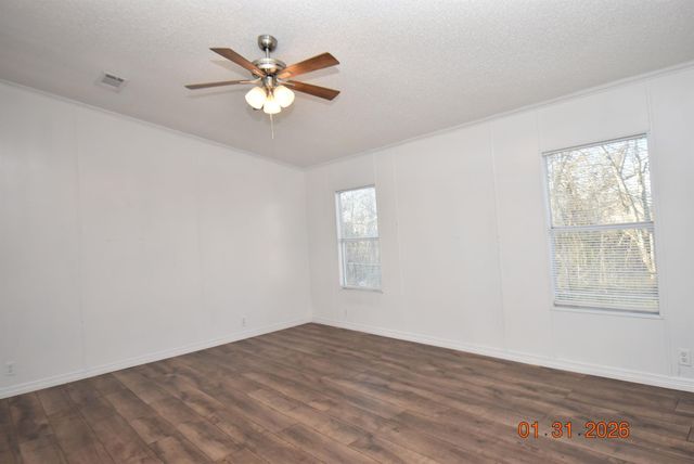 3330 Avenue A, Santa Fe, TX 77510