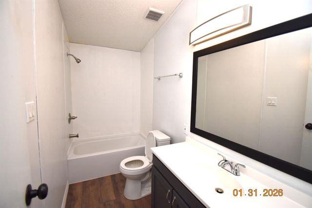 3330 Avenue A, Santa Fe, TX 77510