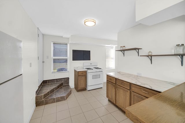 10912 S Avenue J, Chicago, IL 60617