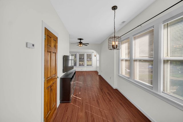 10912 S Avenue J, Chicago, IL 60617