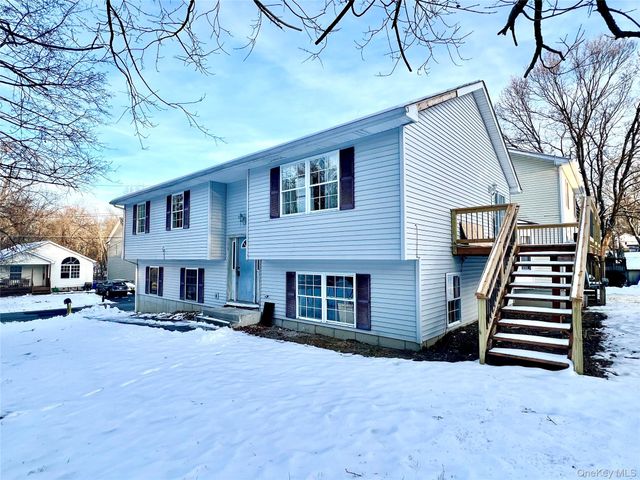25 Clinton Street, Middletown, NY 10940