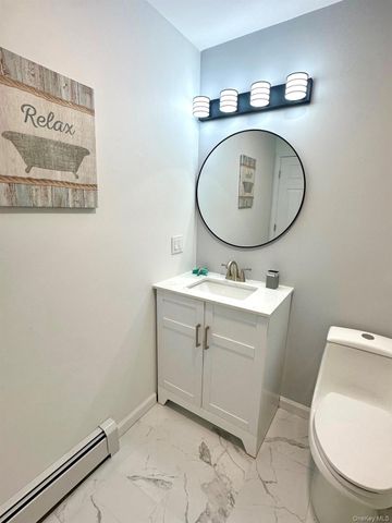 25 Clinton Street, Middletown, NY 10940