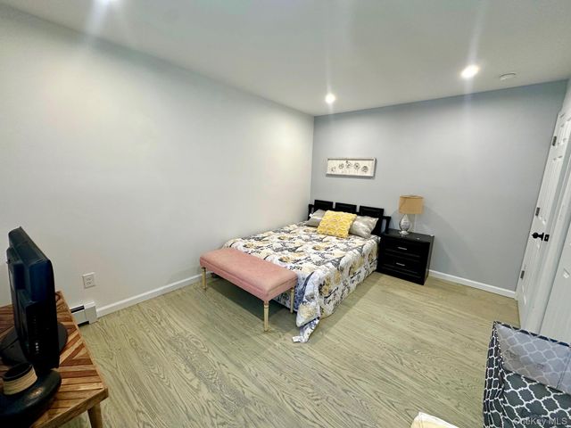 25 Clinton Street, Middletown, NY 10940