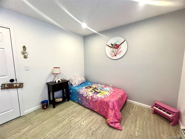 25 Clinton Street, Middletown, NY 10940