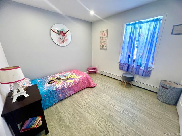 25 Clinton Street, Middletown, NY 10940