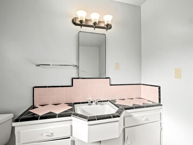 732 W Cortland Avenue, Fresno, CA 93705