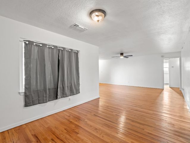 732 W Cortland Avenue, Fresno, CA 93705