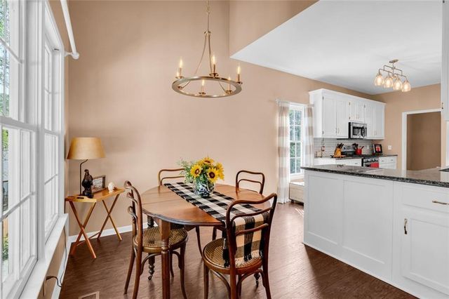 214 Kingsley Way, Woodstock, GA 30188