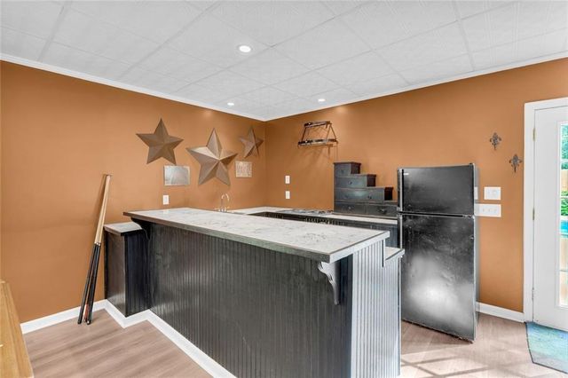 214 Kingsley Way, Woodstock, GA 30188