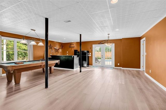 214 Kingsley Way, Woodstock, GA 30188