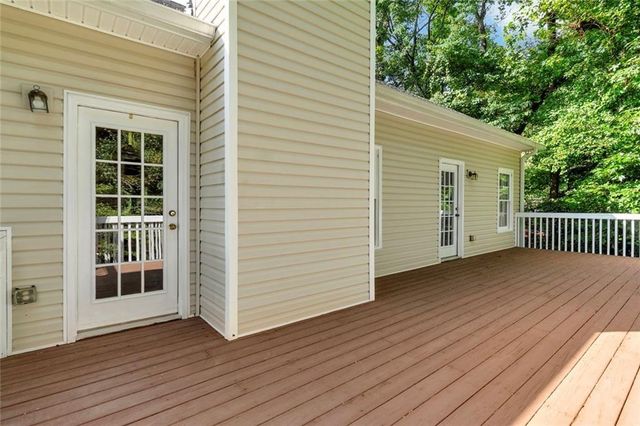 214 Kingsley Way, Woodstock, GA 30188