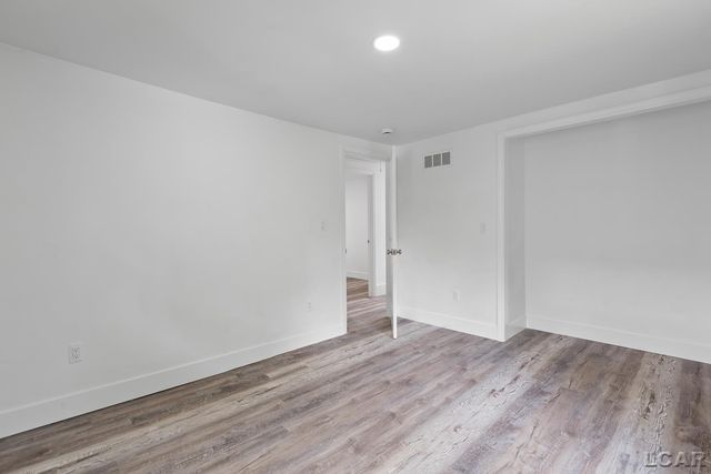 138 E Robinson Street, Jackson, MI 49203