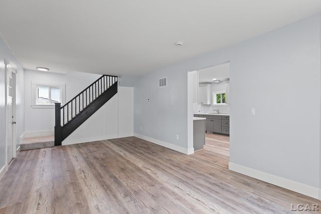 138 E Robinson Street, Jackson, MI 49203