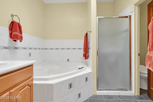 6352 N Skyline Court, Tucson, AZ 85718