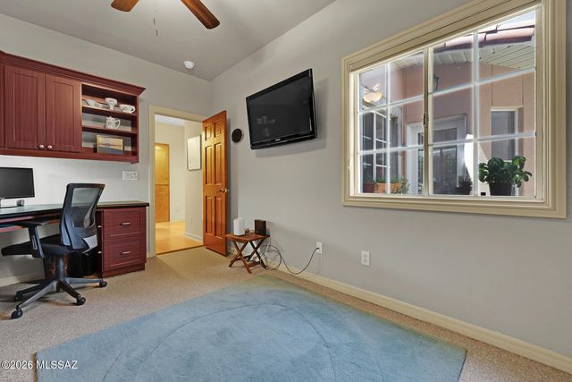 6352 N Skyline Court, Tucson, AZ 85718