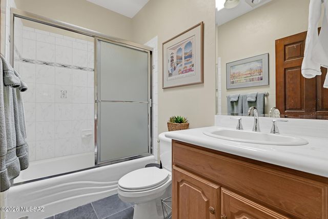 6352 N Skyline Court, Tucson, AZ 85718