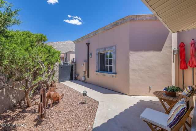 6352 N Skyline Court, Tucson, AZ 85718