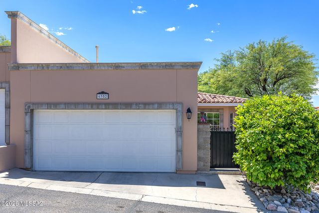 6352 N Skyline Court, Tucson, AZ 85718