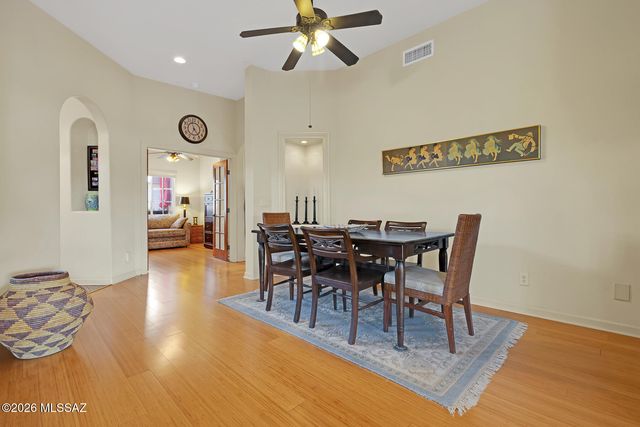 6352 N Skyline Court, Tucson, AZ 85718